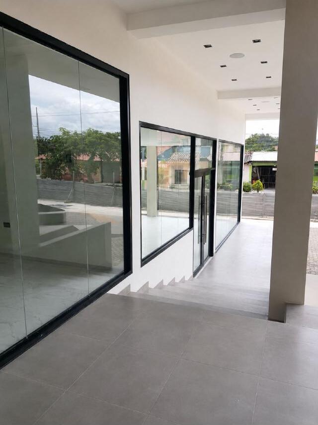 Puertas de Vidrio sin Marco – Residencia