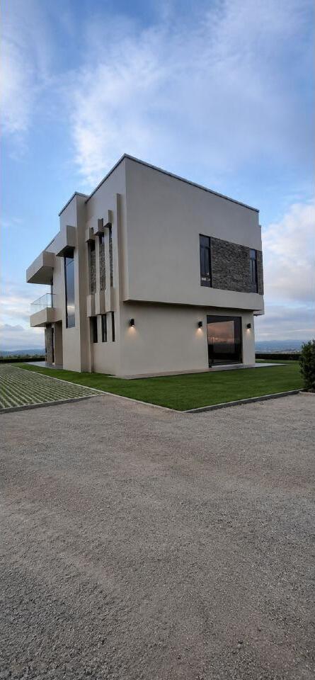 Residencia Contemporánea – Ventanas Aluminio