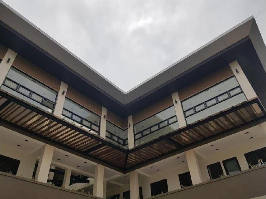 Balcones con Barandal de Vidrio